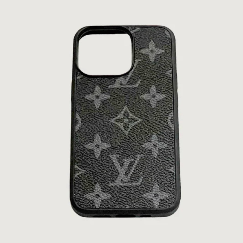 Louis Vuitton Monogram iPhone 14 Case